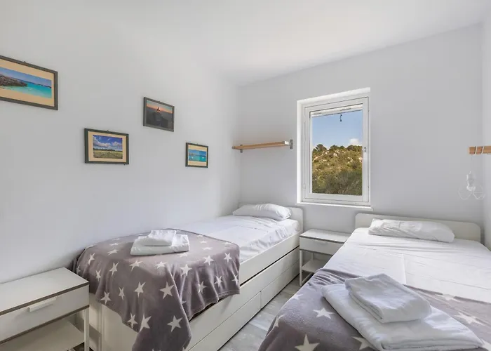 Semesterbostad Marianda - *